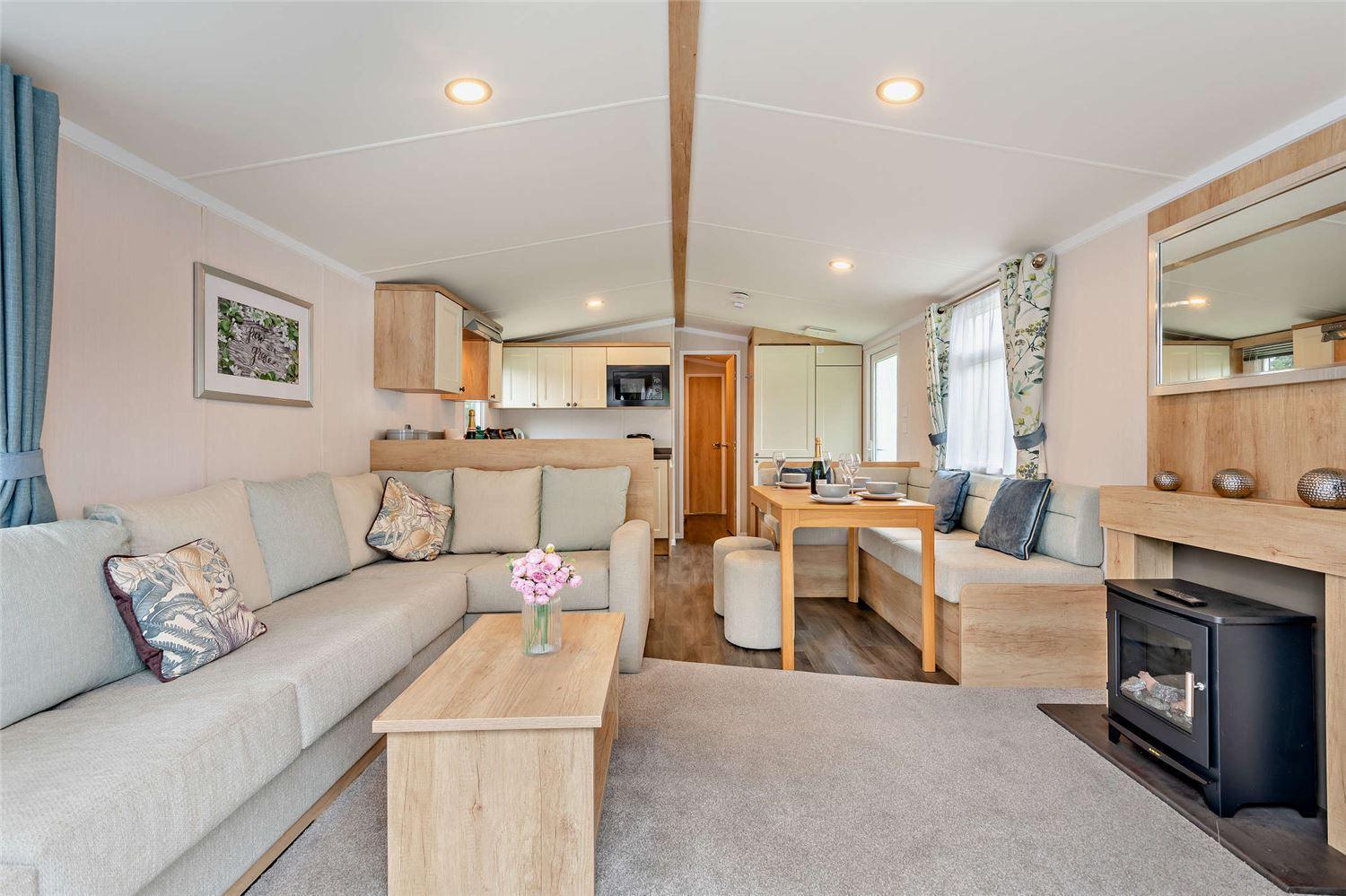 2 Bed 6 Berth In Shorefield Oakdene Dorset Ferndown