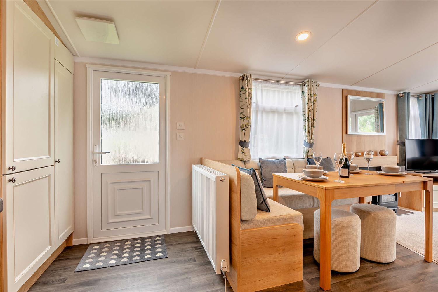 2 Bed 6 Berth In Shorefield Oakdene Dorset Holiday home
