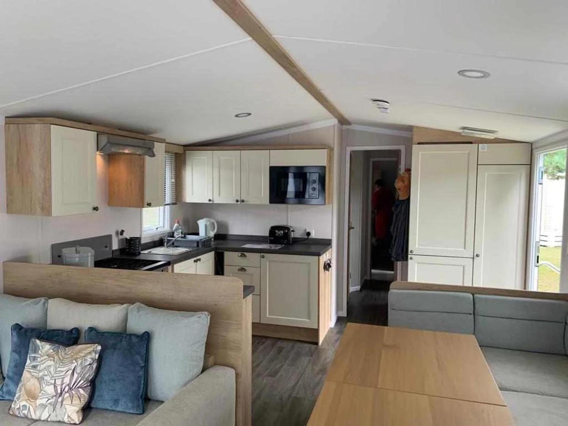 2 Bed 6 Berth In Shorefield Oakdene Dorset Holiday home