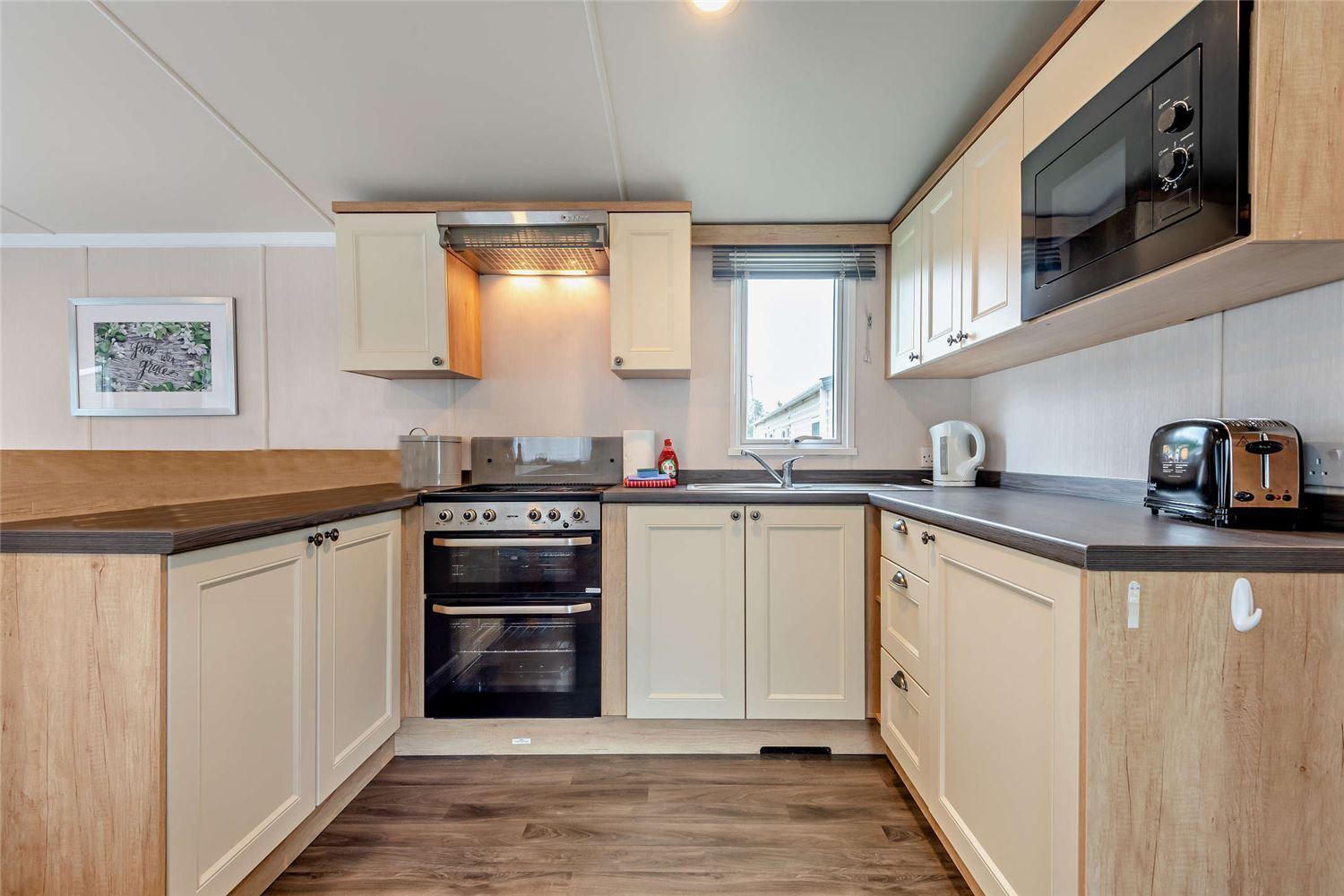 Holiday home 2 Bed 6 Berth In Shorefield Oakdene Dorset Ferndown