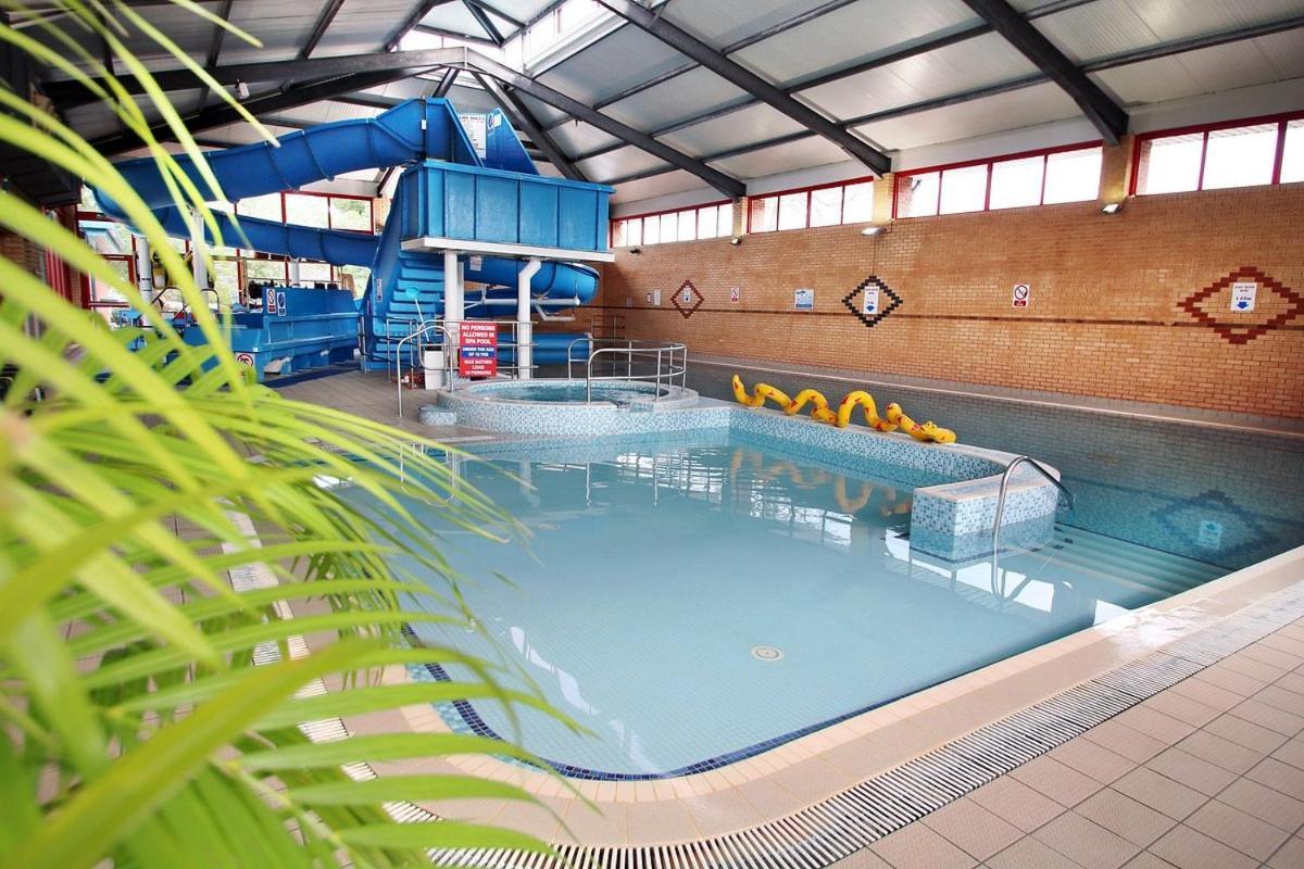 Holiday home 2 Bed 6 Berth In Shorefield Oakdene Dorset Ferndown